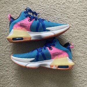 Like New Nike LeBron Witness 7 Basketball Shoes